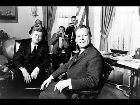 Willy Brandt war Kind des Adels und sein Sozialismus fake
